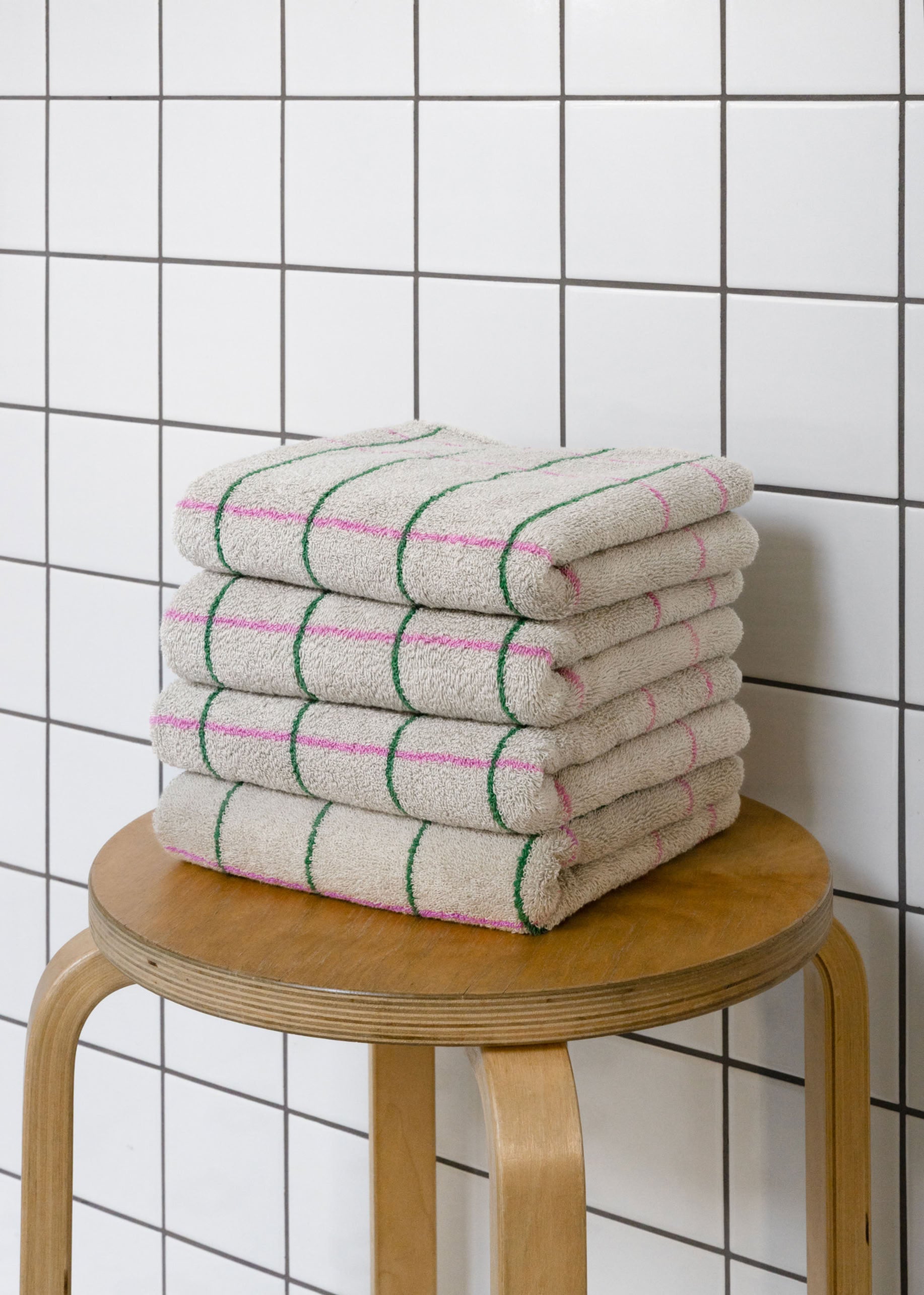 WARMGREY TAIL Tile Face Towel Grey