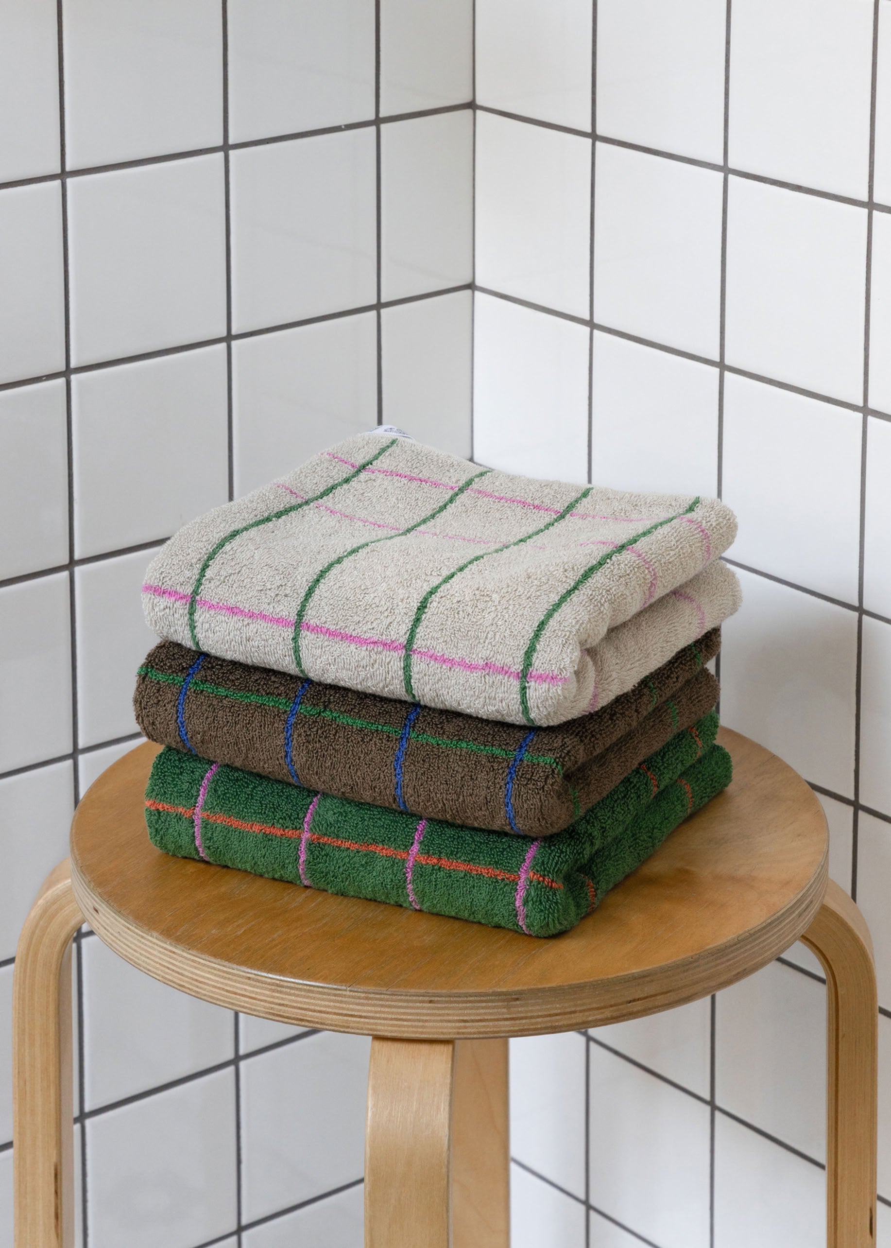 WARMGREY TAIL Tile Face Towel Grey