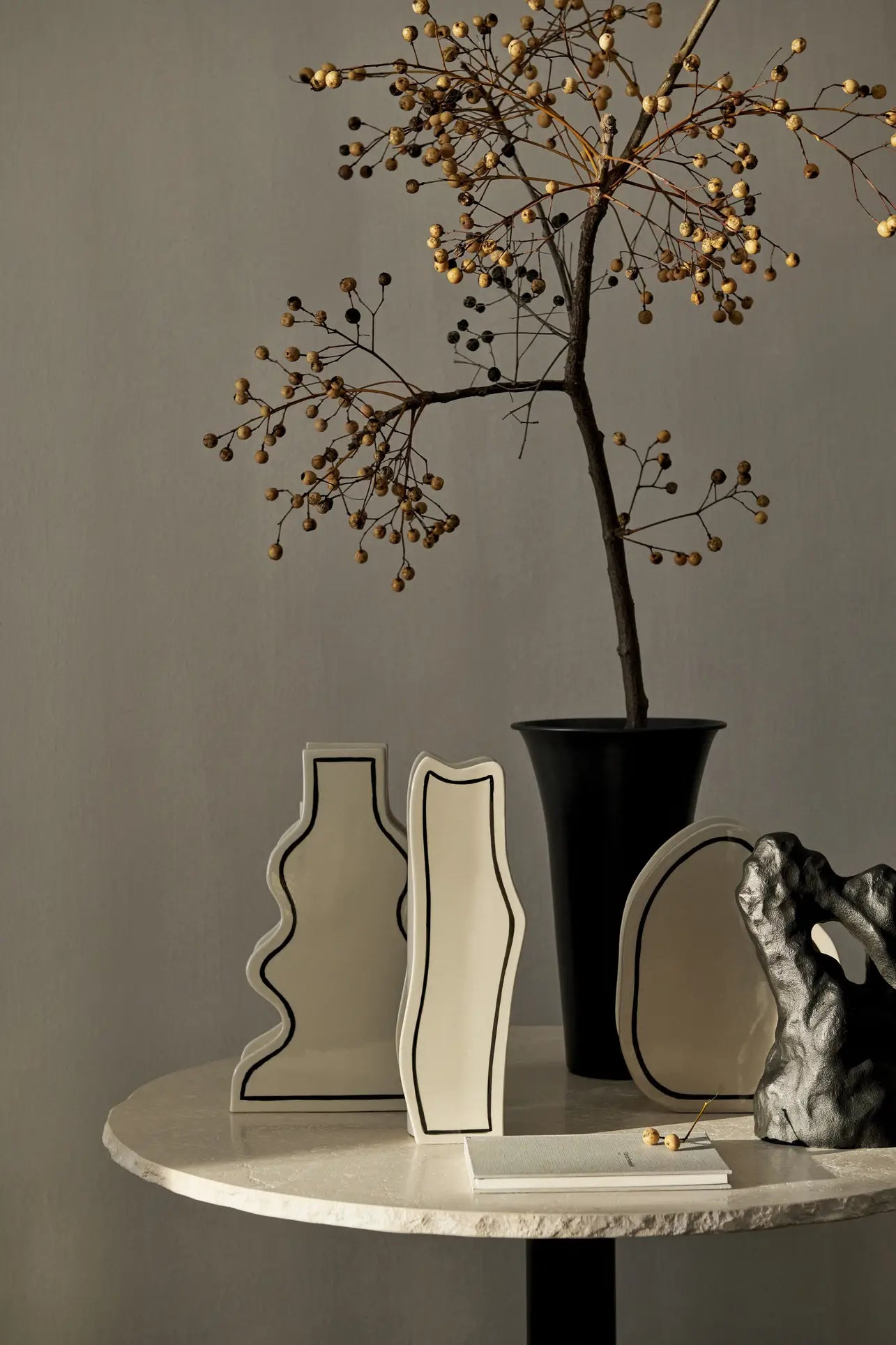 ferm LIVING Paste Vase Curvy Off White 3