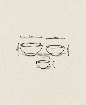 A hand-drawn diagram features the ferm LIVING Petite Bowls, Set of 3 natural bowls in varying sizes—large (10x5.5 cm), medium (8x3.5 cm), and small (6x2.5 cm)—perfect for elevating your dining experience.