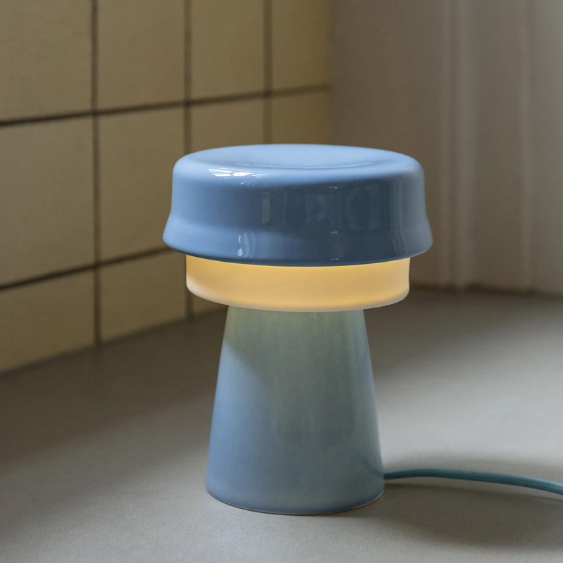 &klevering Hat Table Lamp