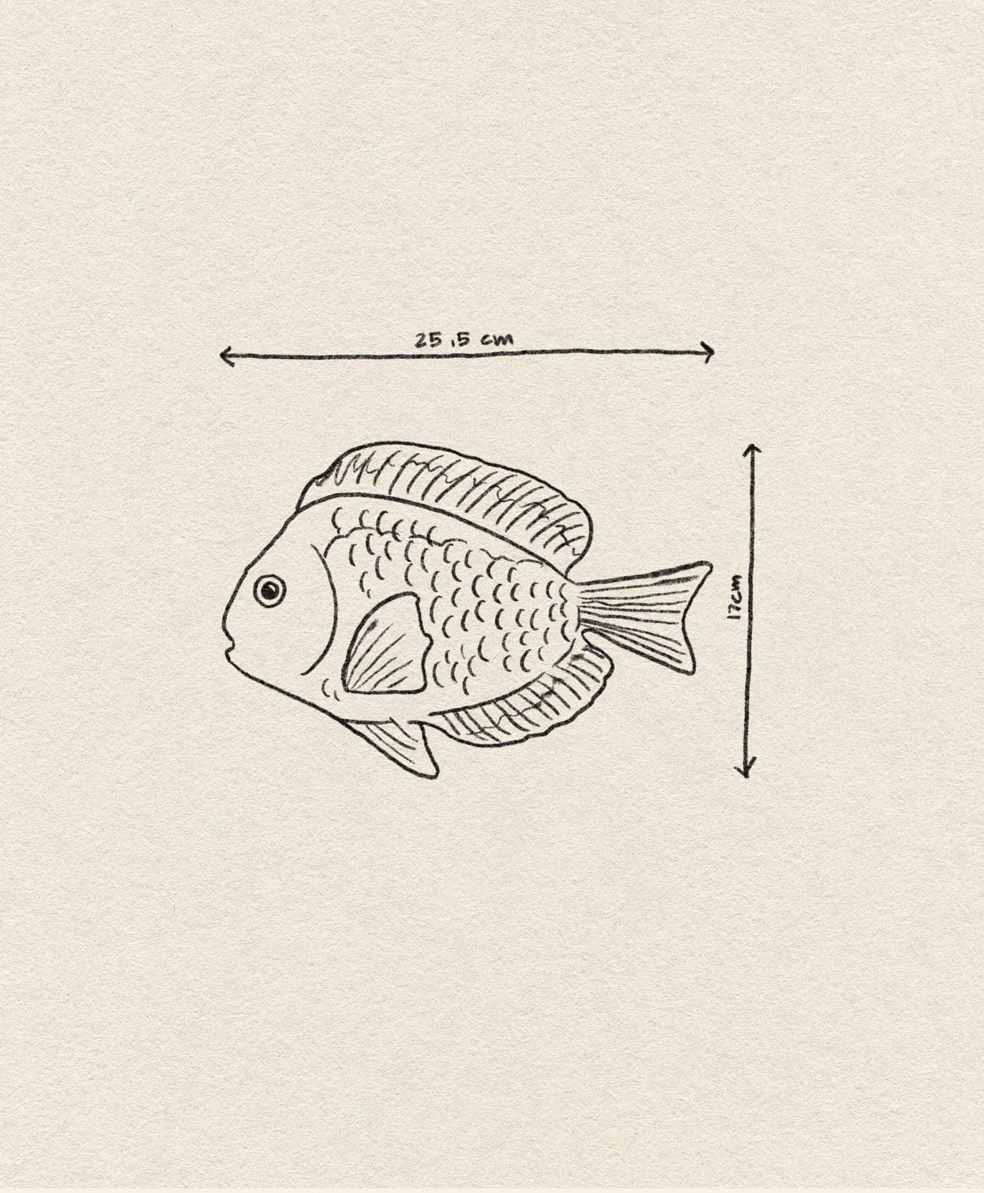 The &klevering Rainbow Fish Plate features a hand-painted fish (25.18 cm x 17 cm) on a beige textured background, making it a charming dining table addition from the &klevering brand.