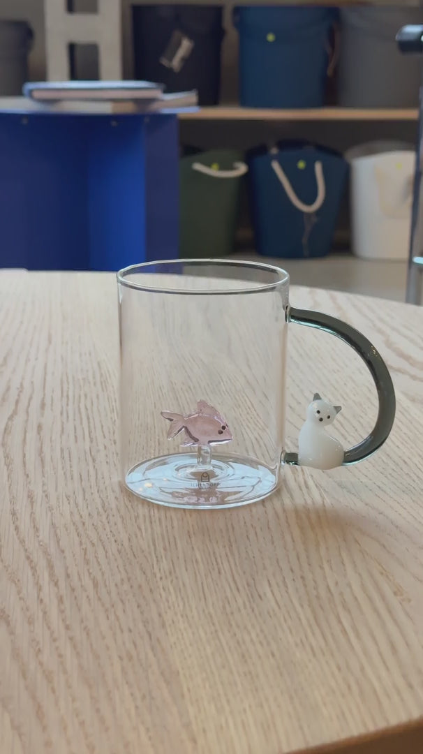 Ichendorf Milano Tabby Cat Mug Pink Fish White Cat With Smoke Tail