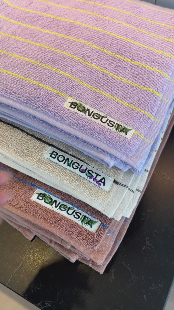 Bongusta Naram bath towels