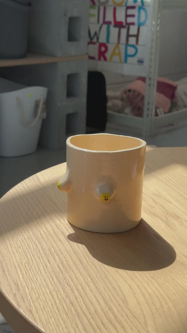 Wobbly Studio Regular Boobies Pot