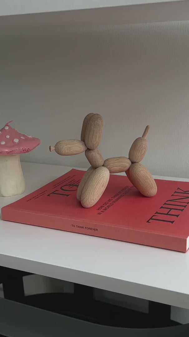 Boyhood Ballon Dog Small Oak